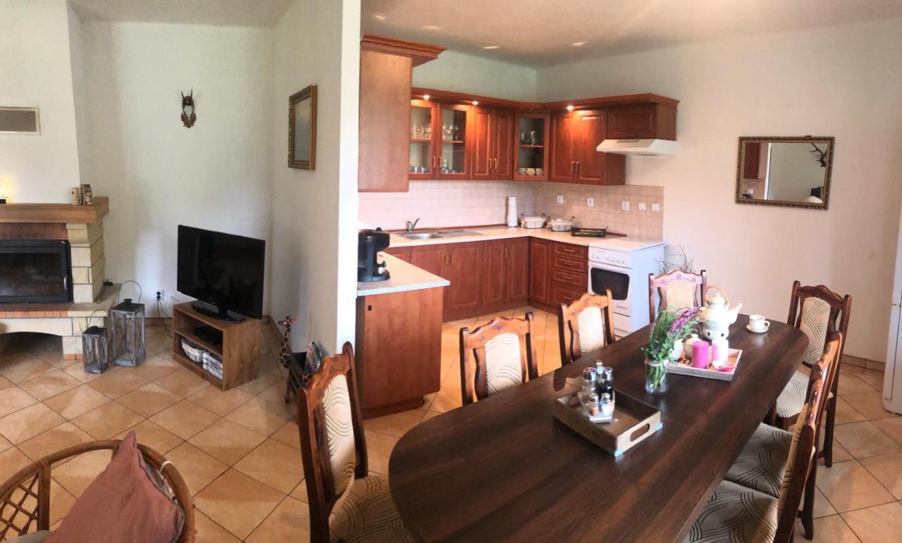 Villa Lúčky エクステリア 写真