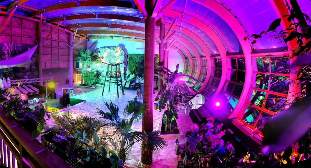 Villa Lúčky エクステリア 写真