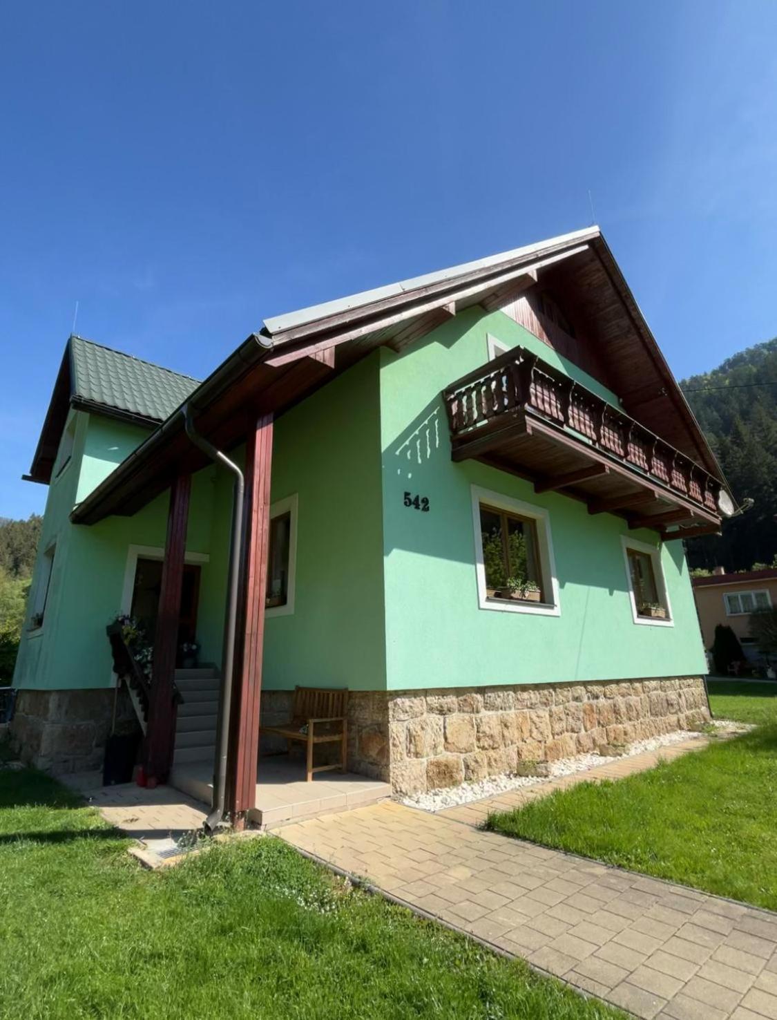 Villa Lúčky エクステリア 写真